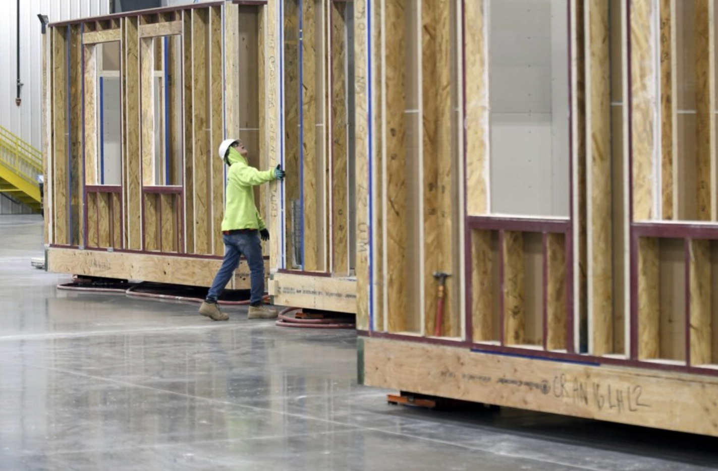 🏗️ Could Modular Homes Help Solve Canada’s Housing Crisis?